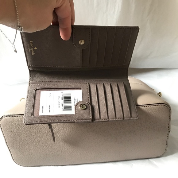 💦🏝Kate spade satchel set🏝crossbody & wallet - Picture 3 of 8